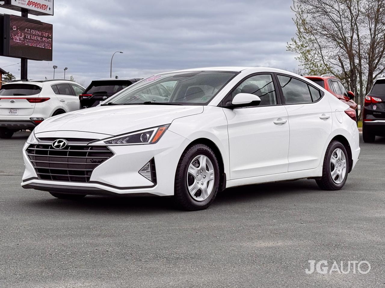2020 Hyundai Elantra Essential IVT