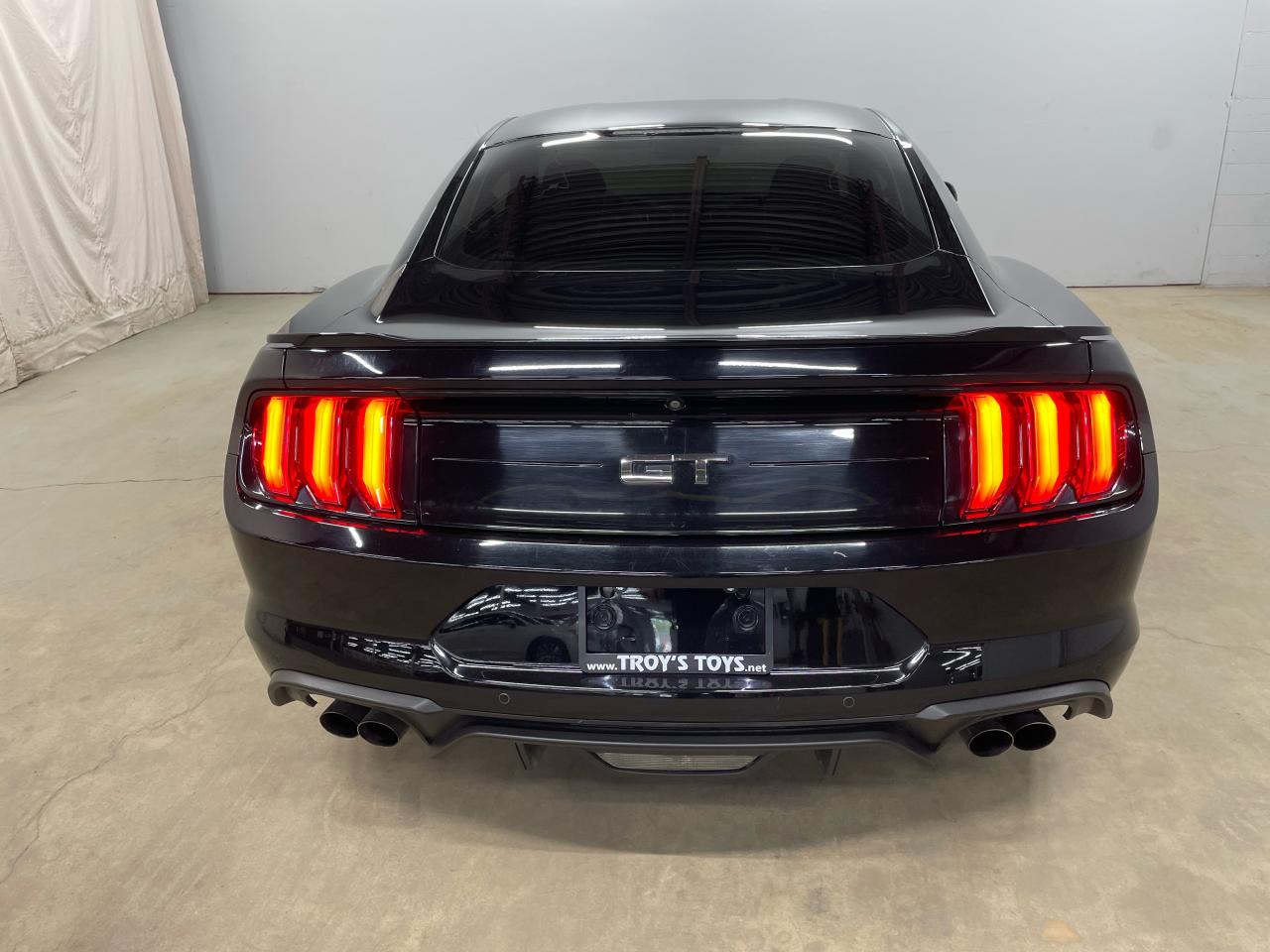 2018 Ford Mustang GT Photo5