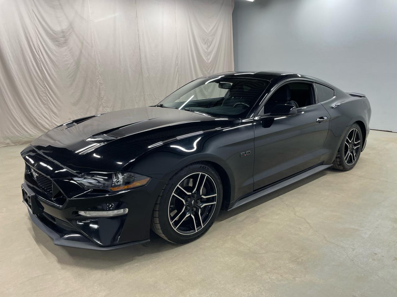2018 Ford Mustang GT Photo3