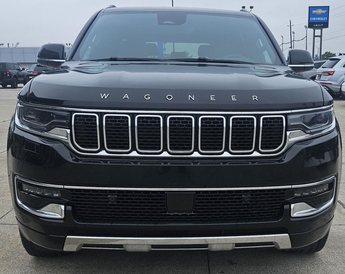 2023 Jeep Wagoneer Series III Photo
