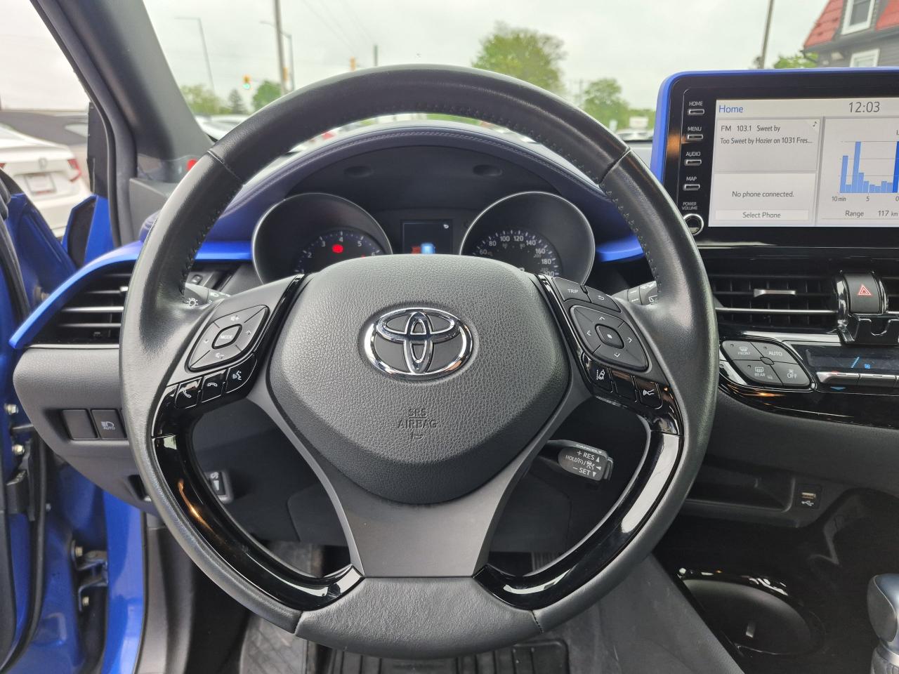 2021 Toyota C-HR XLE Premium Photo16
