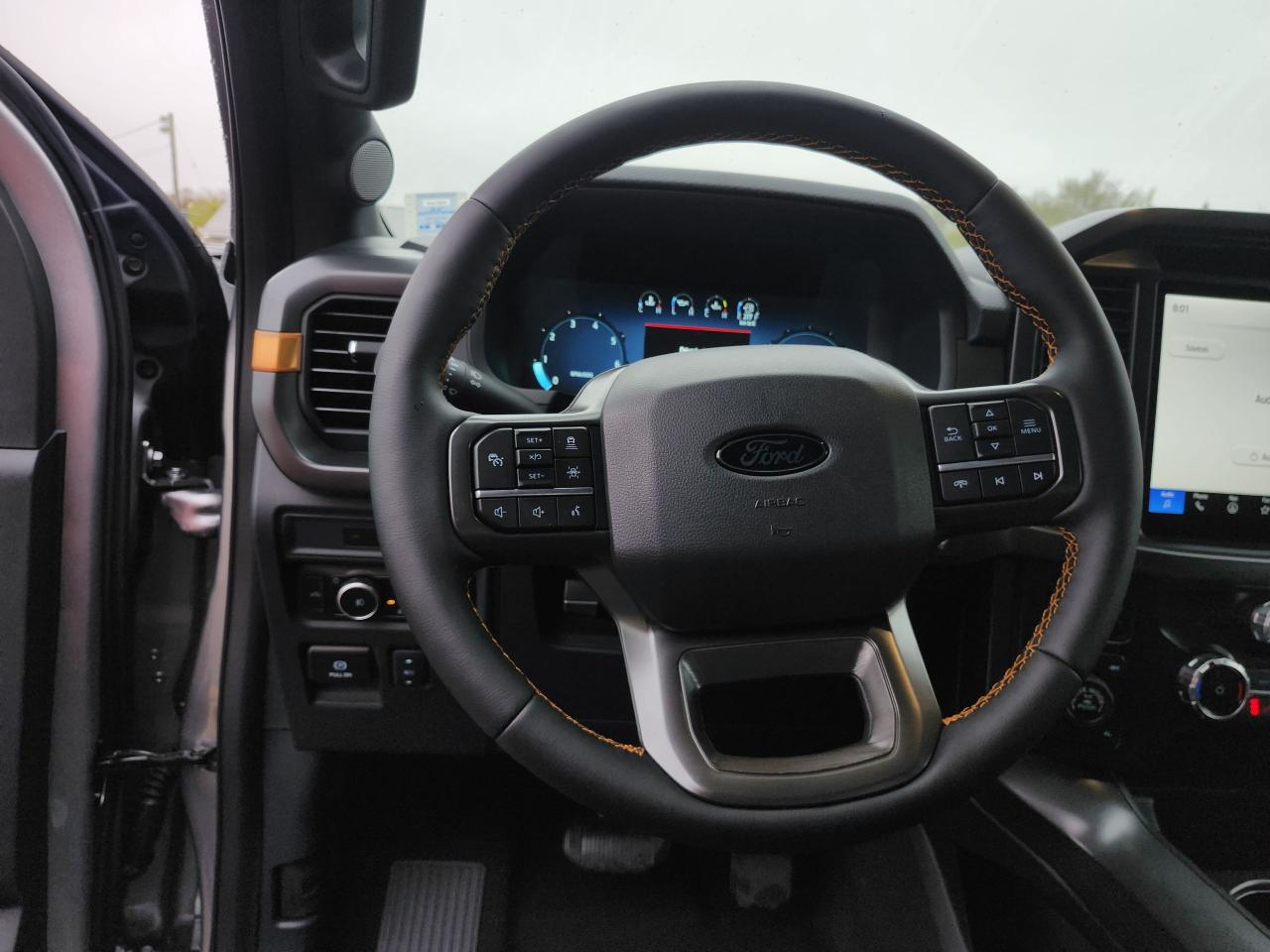 2025 Ford F-150 Tremor 4WD SuperCrew 5.5' Box Photo5