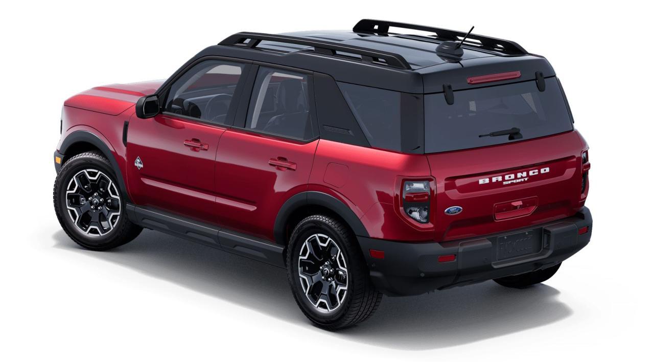 2025 Ford Bronco Sport Outer Banks 4X4 Photo5