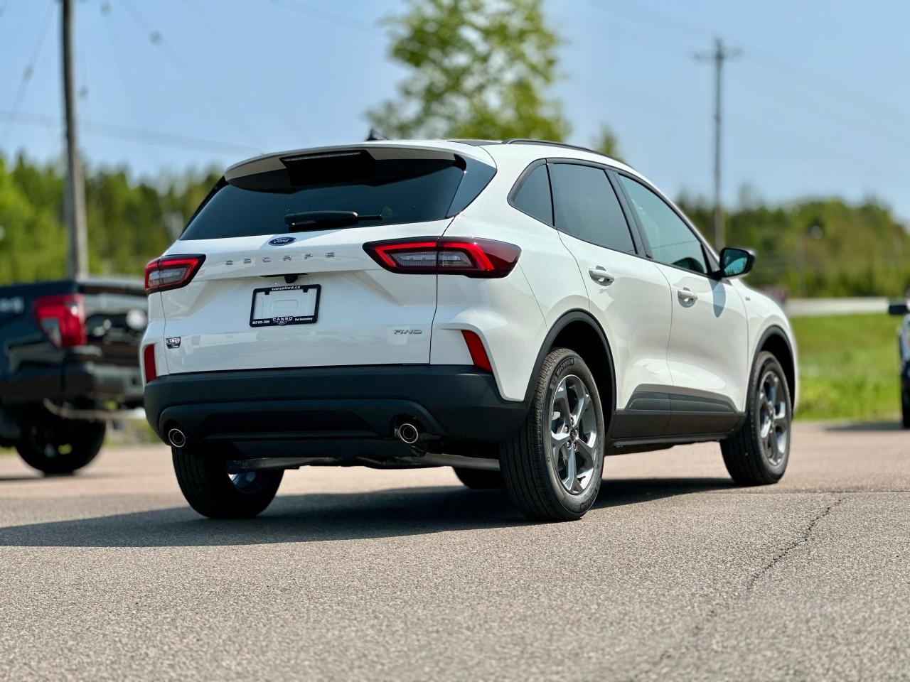 2025 Ford Escape ST-Line AWD Photo5