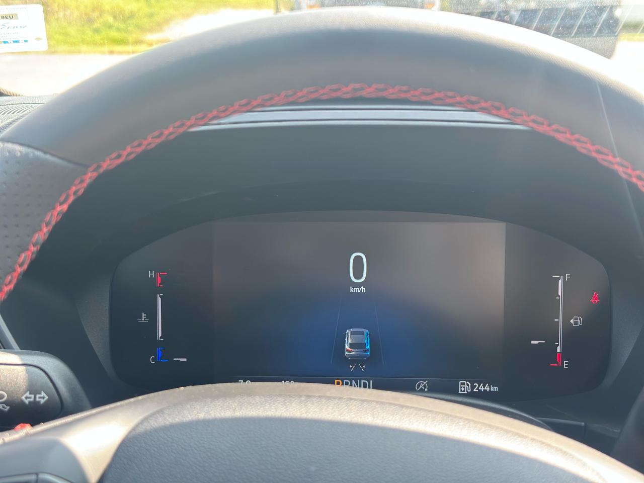 2025 Ford Escape ST-Line AWD Photo5