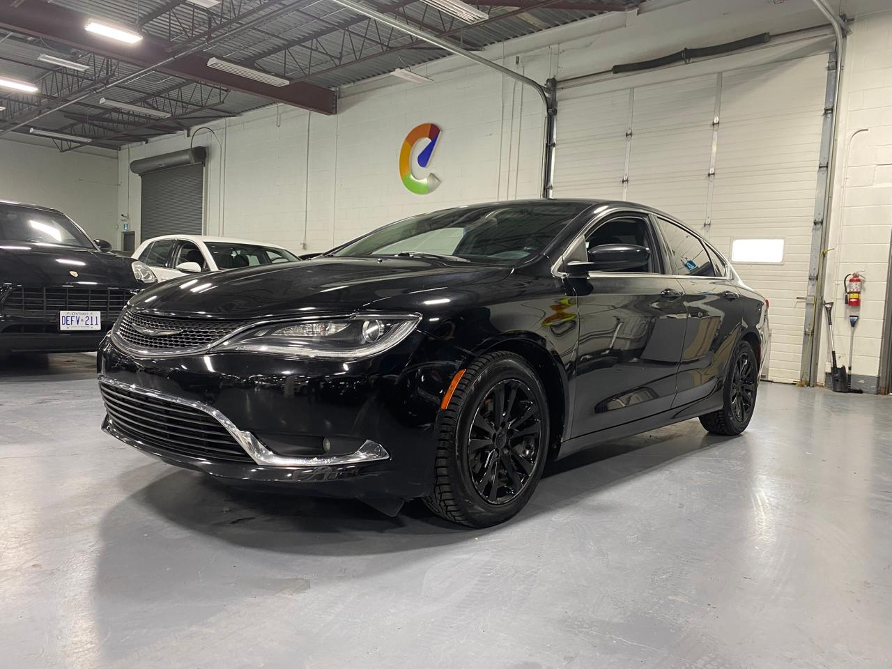 Used 2015 Chrysler 200 Limited for sale in North York, ON