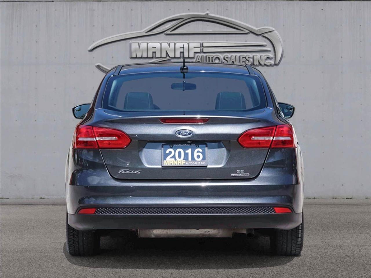 2016 Ford Focus SE - Photo #6