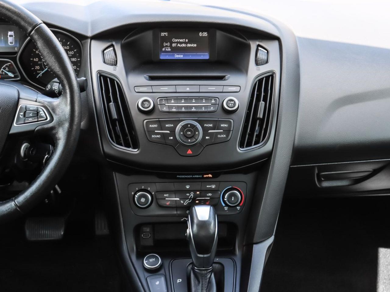 2016 Ford Focus SE - Photo #26
