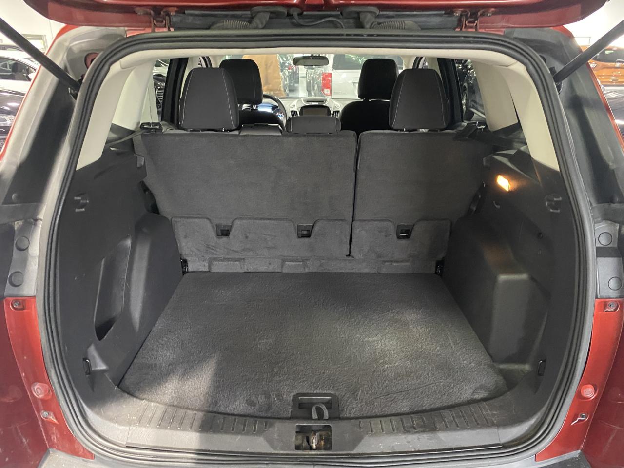 2014 Ford Escape SE - Photo #17