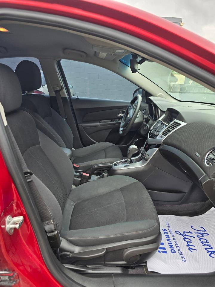 2011 Chevrolet Cruze LT Turbo w/1SA - Photo #15