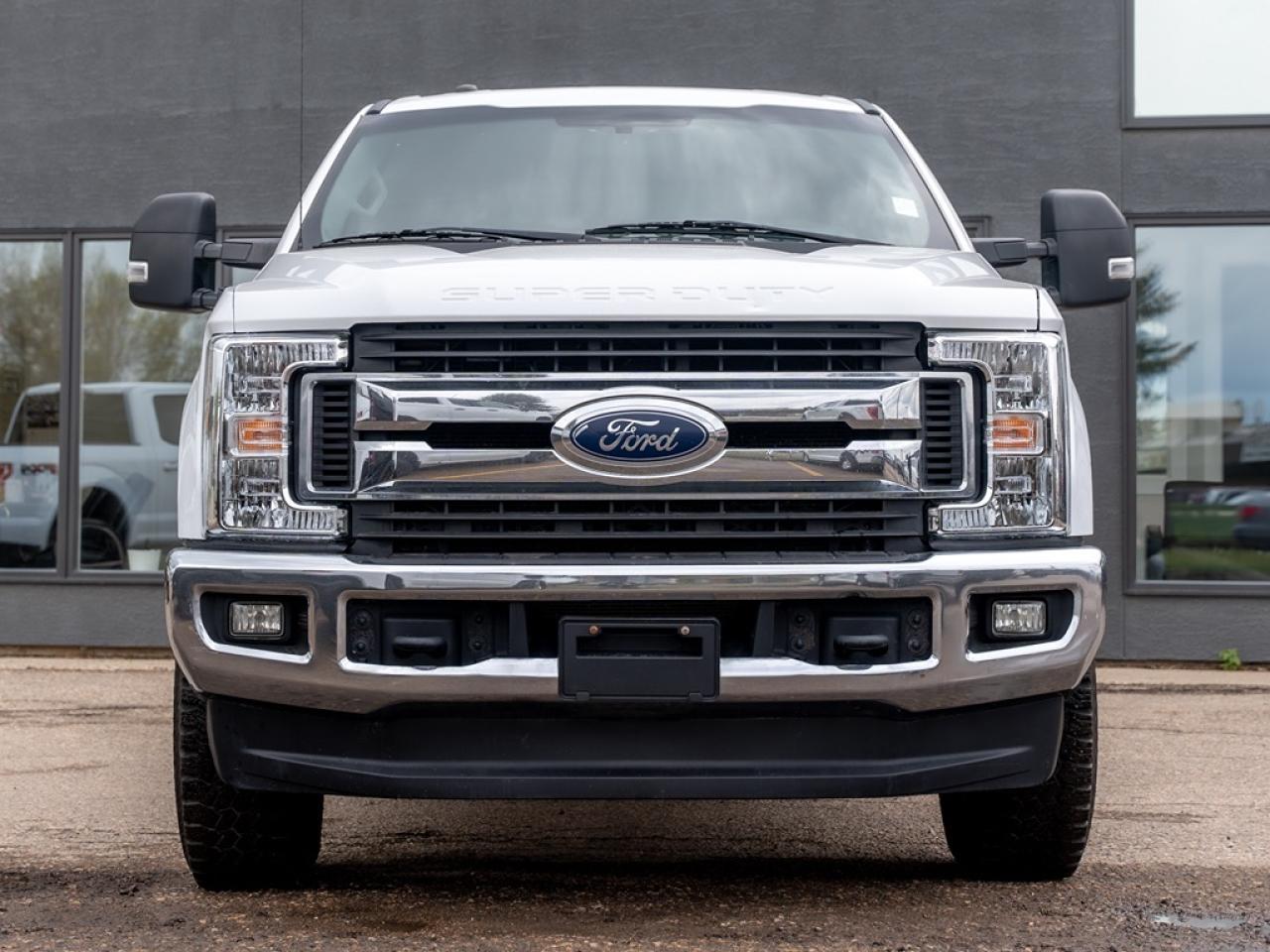 2019 Ford F-250 XLT DIESEL 8 FT BOX Photo2