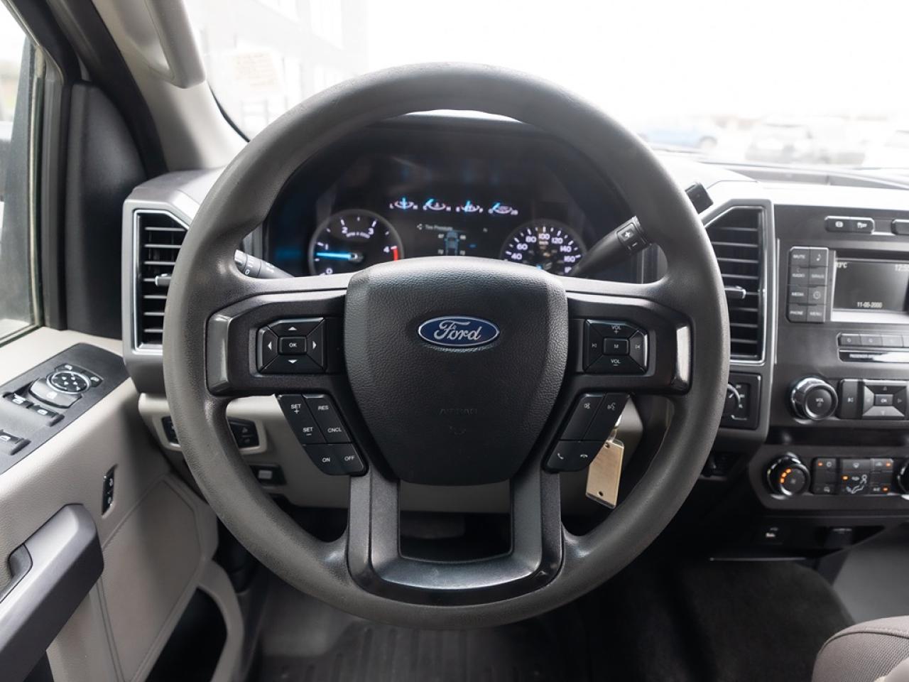2019 Ford F-250 XLT DIESEL 8 FT BOX Photo9