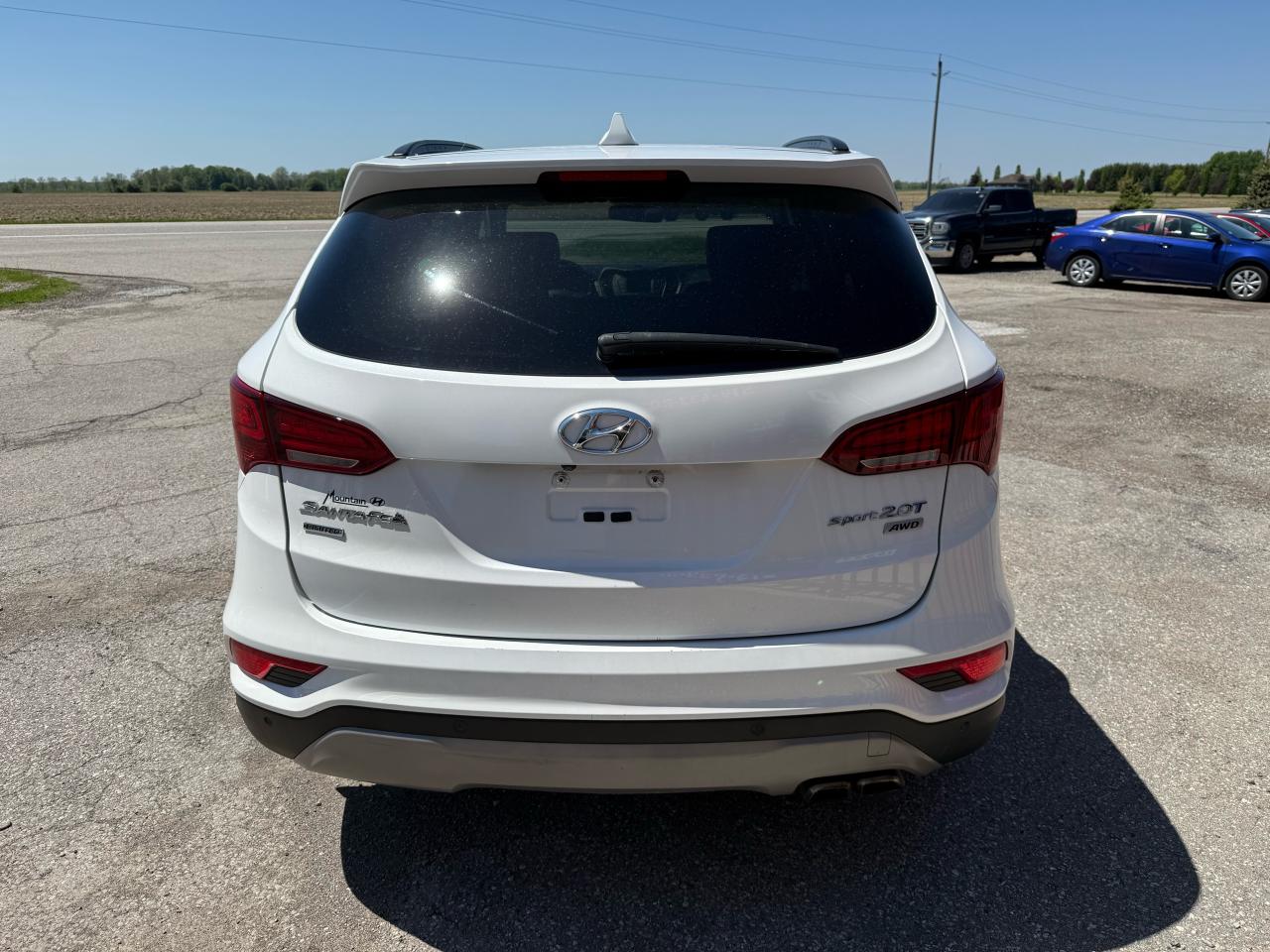 2017 Hyundai Santa Fe Sport SE | Backup Camera | Sunroof | Heated Seats - Photo #4