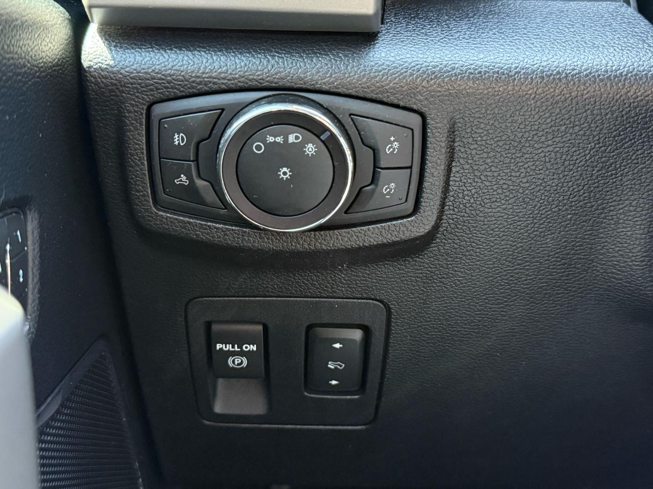 2019 Ford F-150 Lariat | Navigation | Backup Camera | Heated Seats - Photo #16