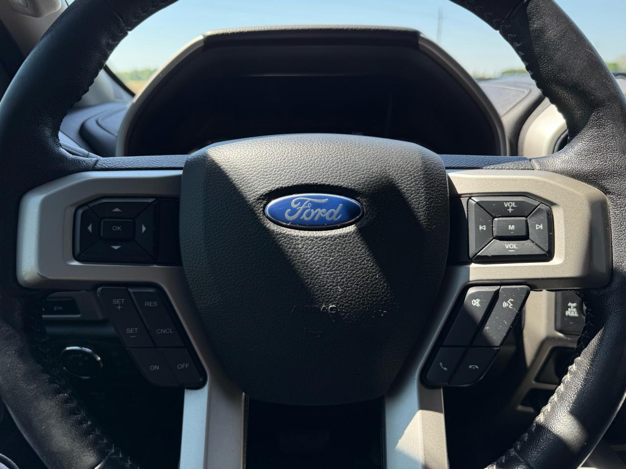 2019 Ford F-150 Lariat | Navigation | Backup Camera | Heated Seats - Photo #17