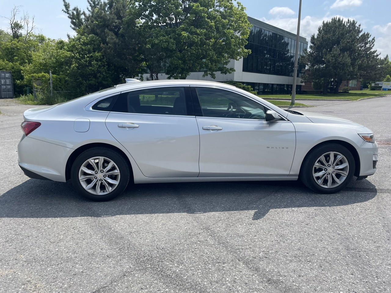 2021 Chevrolet Malibu LT - Photo #6