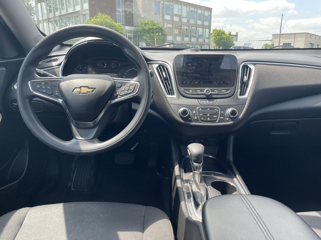 2021 Chevrolet Malibu LT - Photo #17