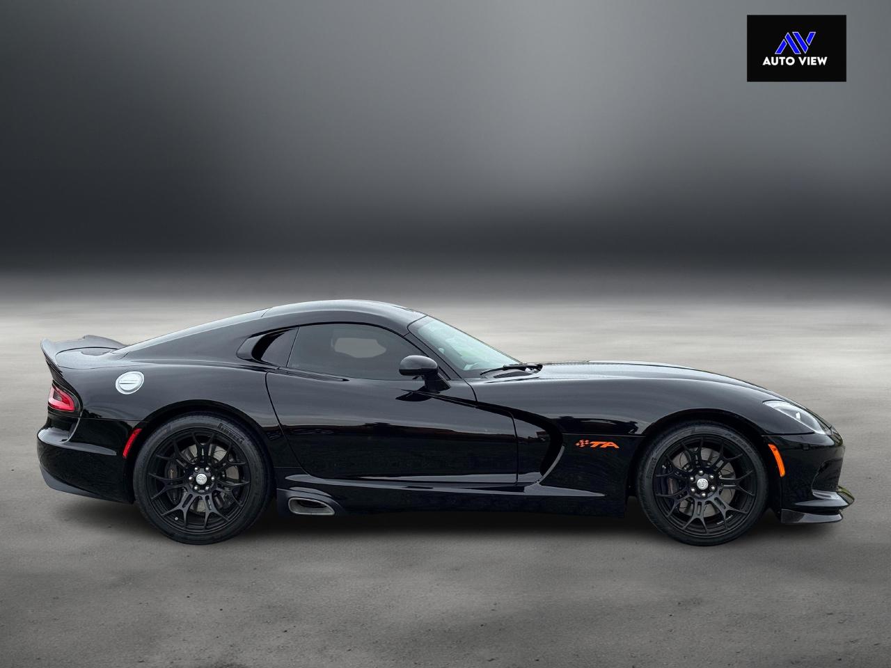 2014 Dodge Viper **LIKE NEW CONDITION**SUPER LOW KM'S** Photo3