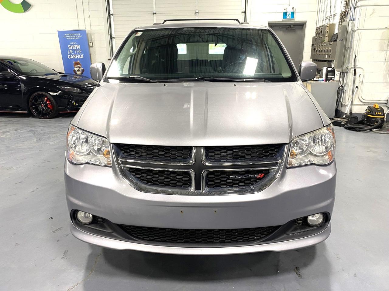 2017 Dodge Grand Caravan Crew - Photo #8