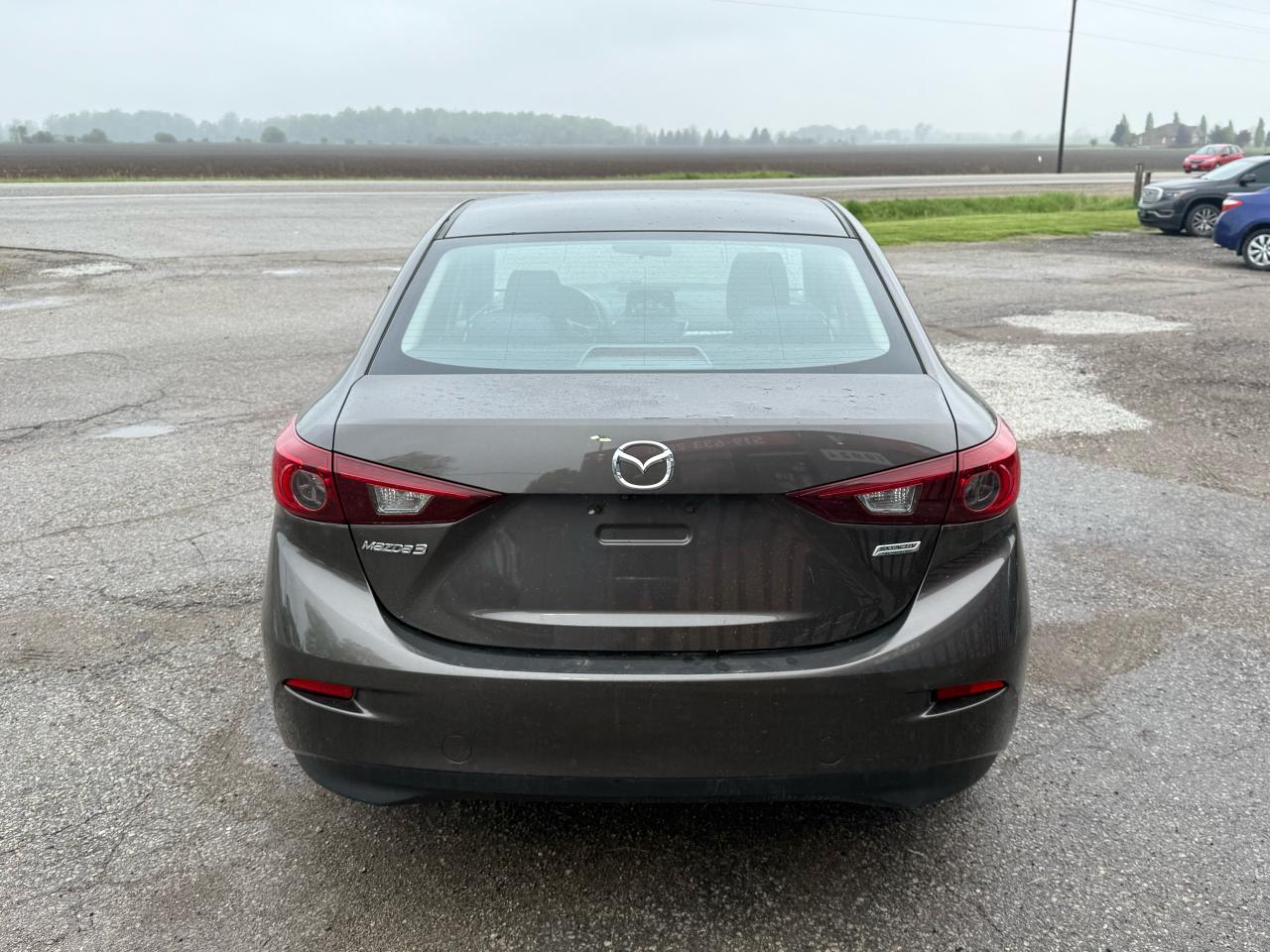 2017 Mazda MAZDA3 GS | Backup Camera | Heated Seats | Bluetooth - Photo #4