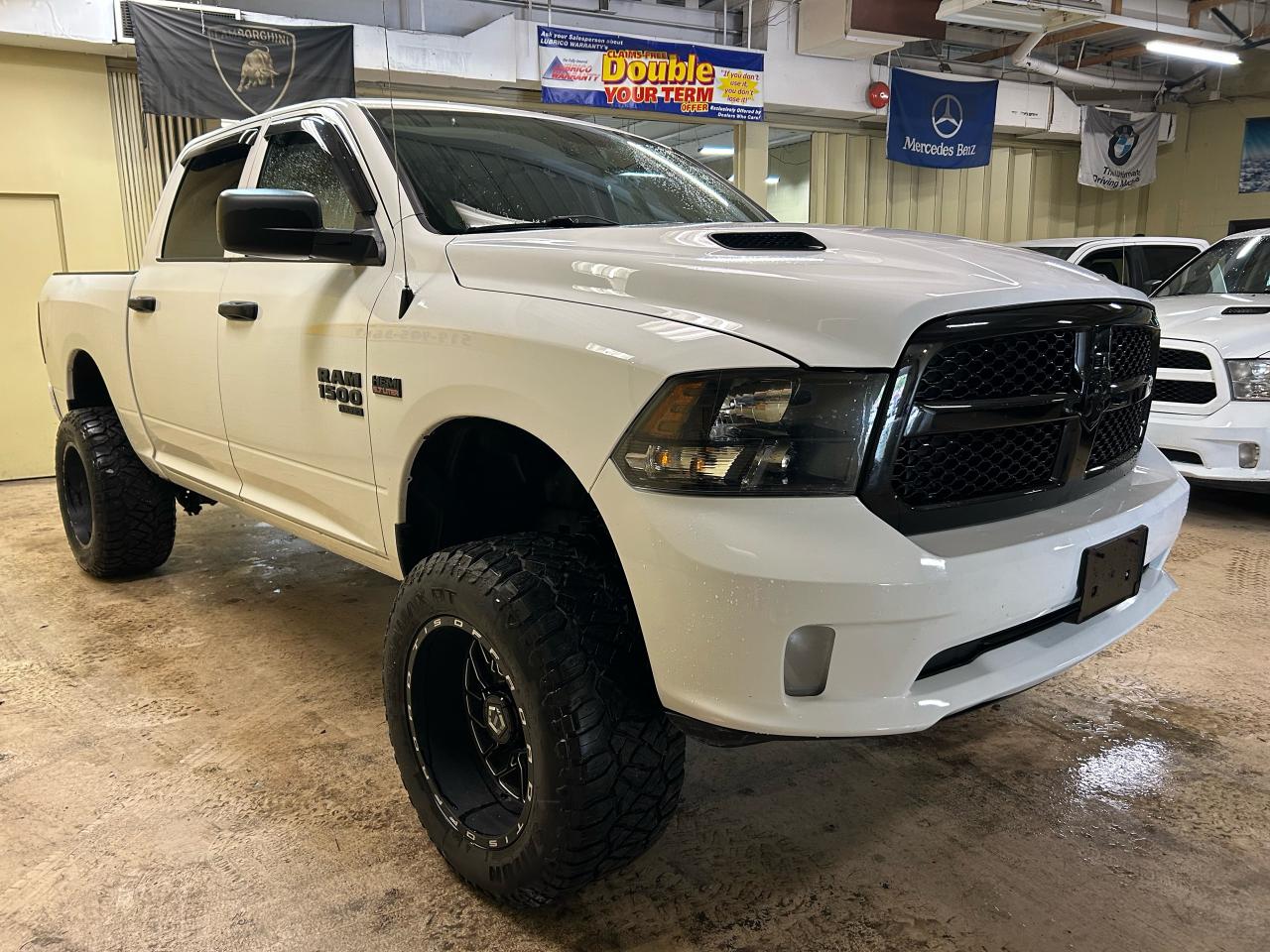 2019 RAM 1500 Classic EXPRESS - Photo #5