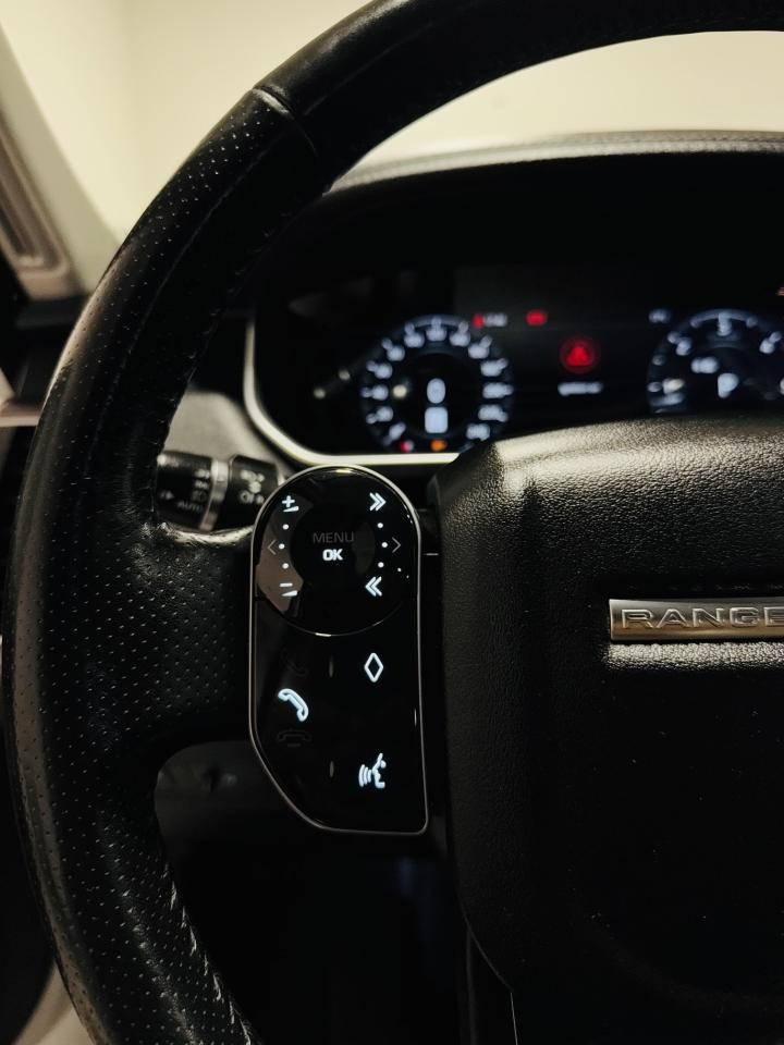 2018 Land Rover Range Rover Sport HSE - Photo #12