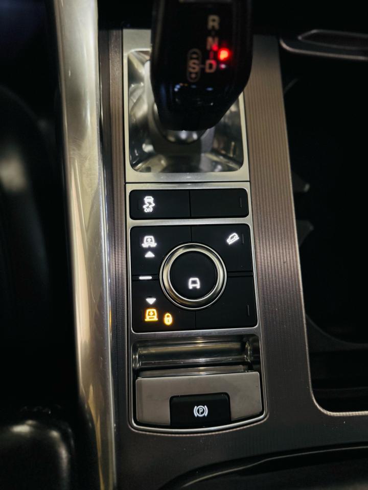 2018 Land Rover Range Rover Sport HSE - Photo #17