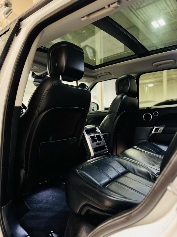 2018 Land Rover Range Rover Sport HSE - Photo #22