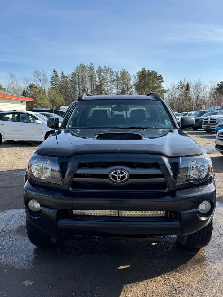 2009 Toyota Tacoma  - Photo #3