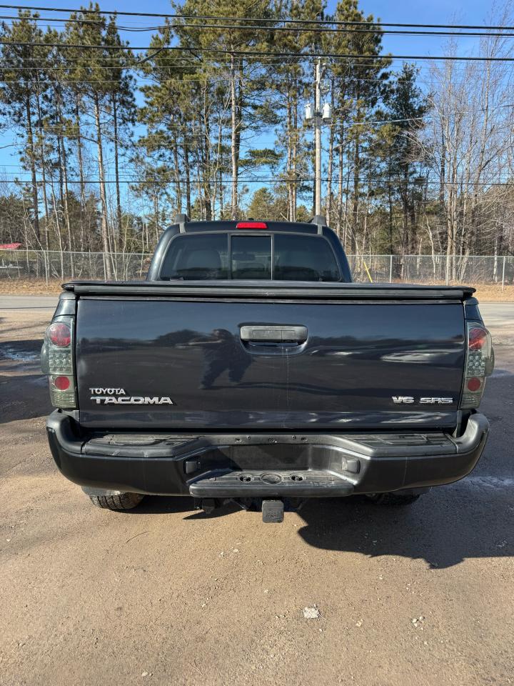 2009 Toyota Tacoma  - Photo #10