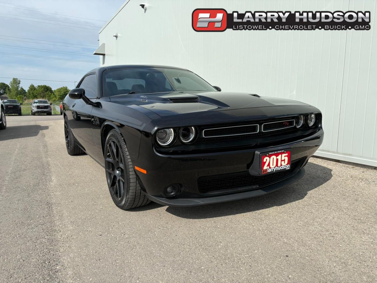 Used 2015 Dodge Challenger SXT Plus or R/T R/T | Manual Transmission | Leather | Navigation | Sunroof | 20