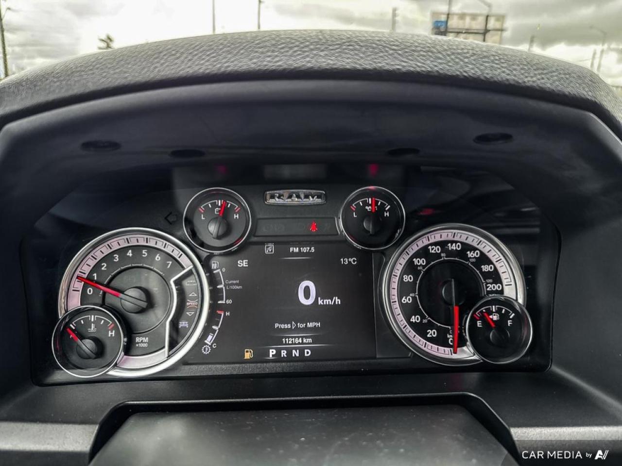 2021 RAM 1500 Classic SLT WARLOCK / NO ACCIDENTS / TOW PACK / CREW CAB - Photo #22
