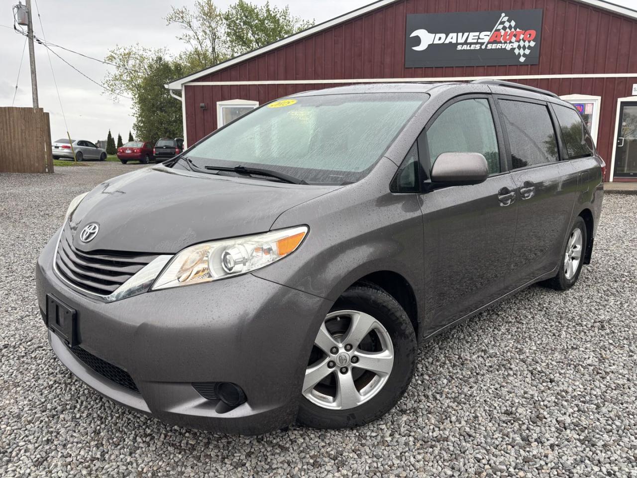 Used 2015 Toyota Sienna LE ~No Accidents~One Owner~ for sale in Dunnville, ON