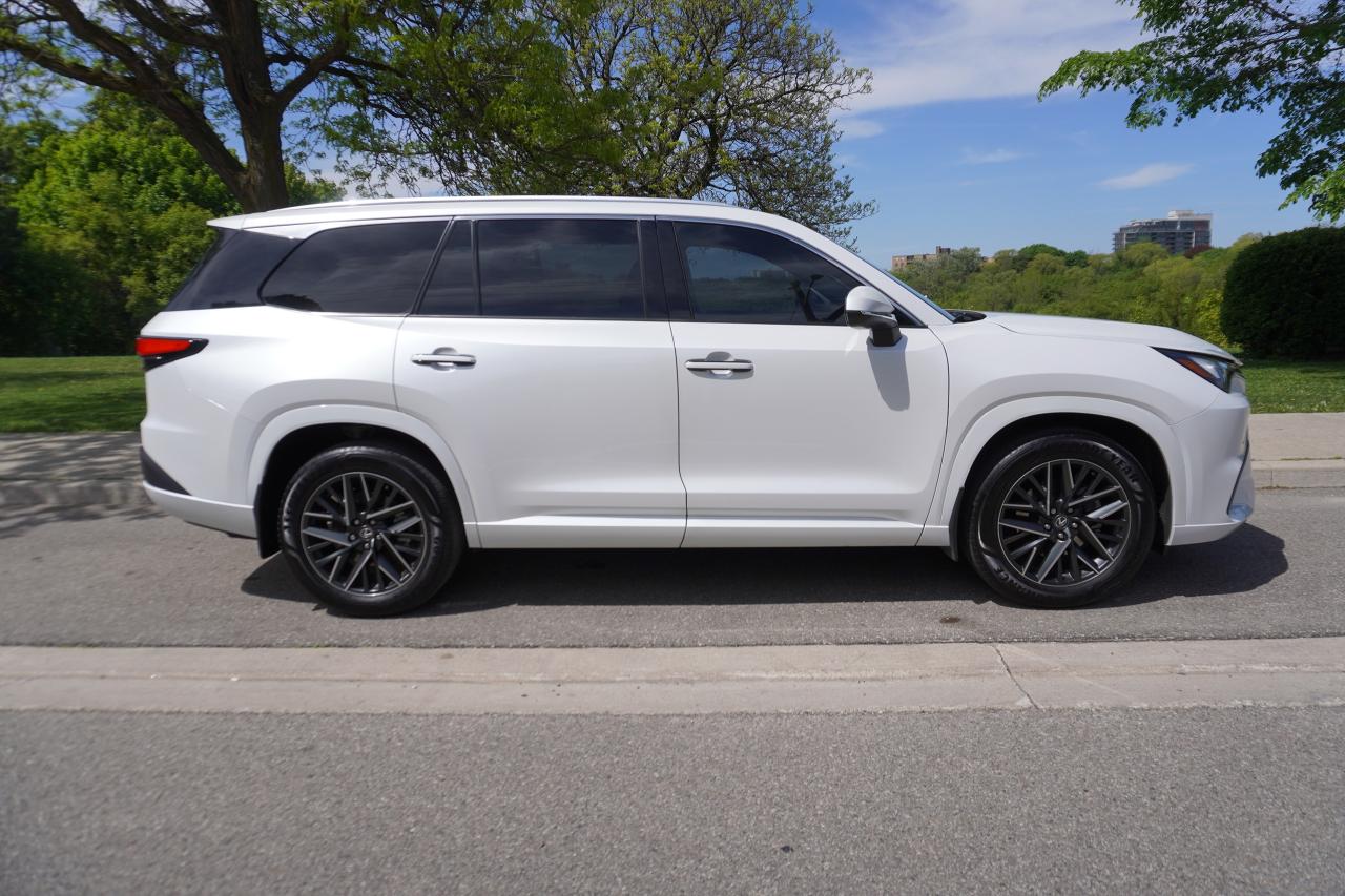 2024 Lexus TX 350 1 OWNER / NO ACCIDENTS/ 7 PASSENGER/ LOADED/ LOCAL Photo4