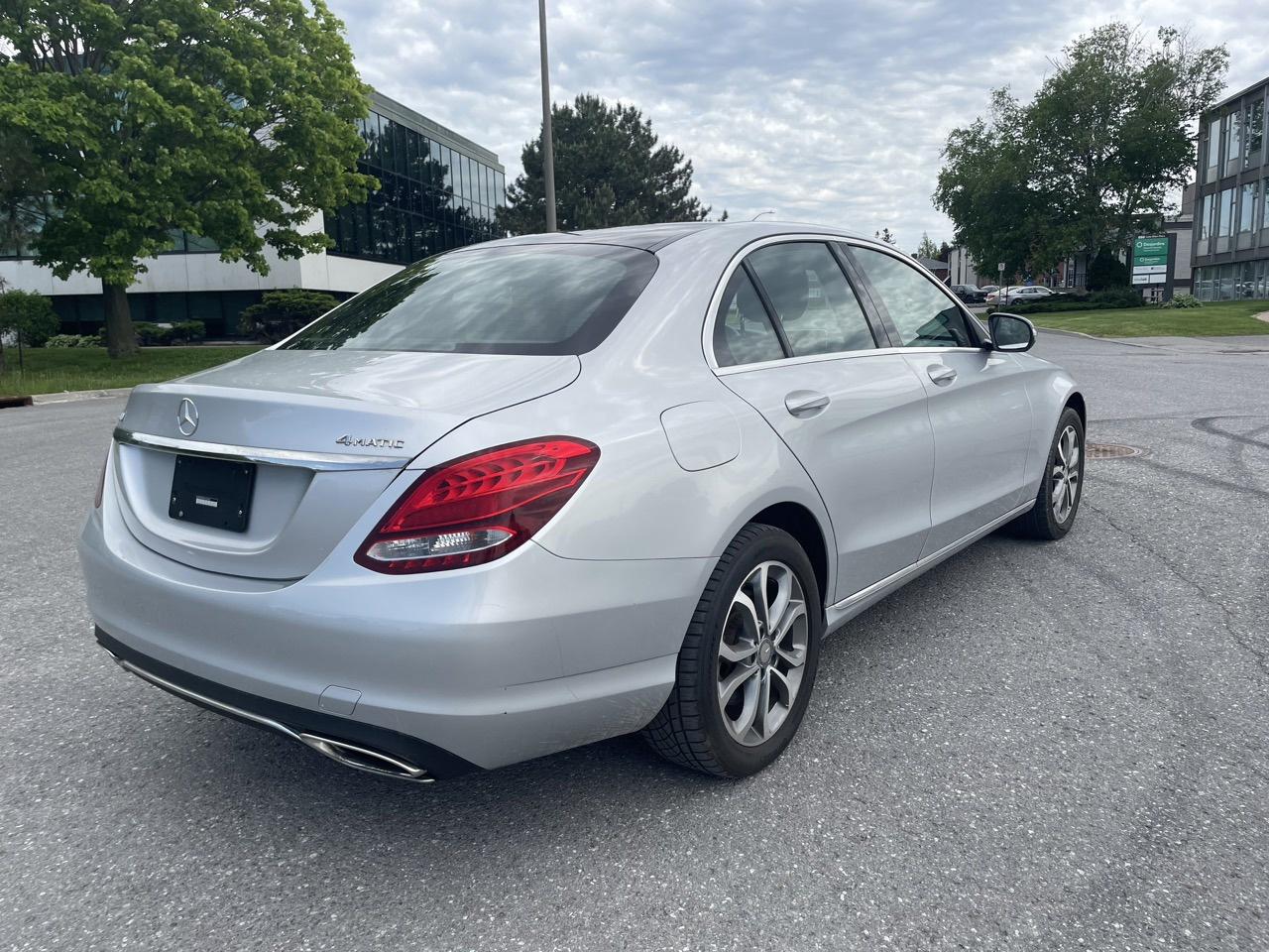 2015 Mercedes-Benz C-Class C300 4MATIC Sedan - Photo #4