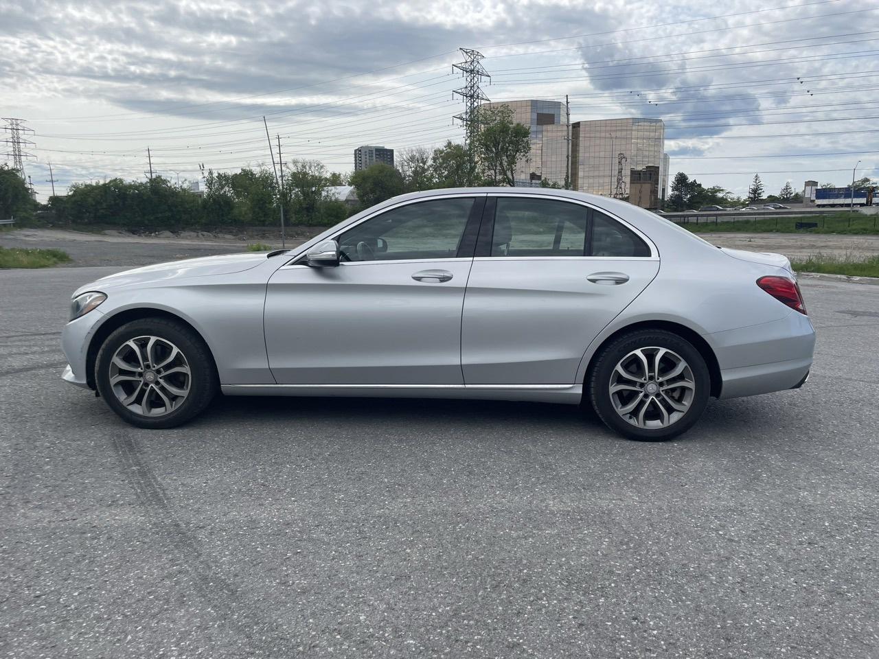 2015 Mercedes-Benz C-Class C300 4MATIC Sedan - Photo #2