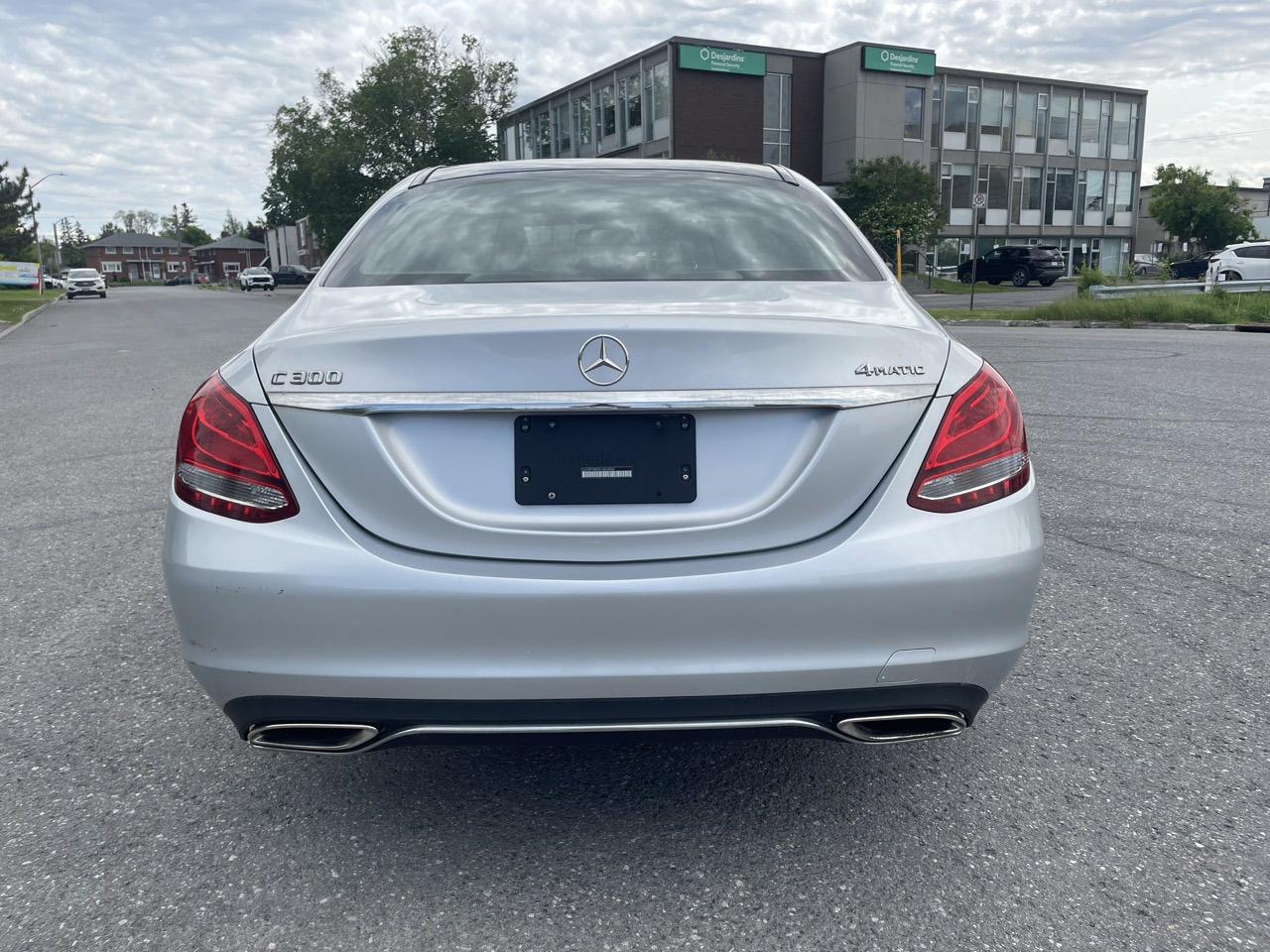 2015 Mercedes-Benz C-Class C300 4MATIC Sedan - Photo #3