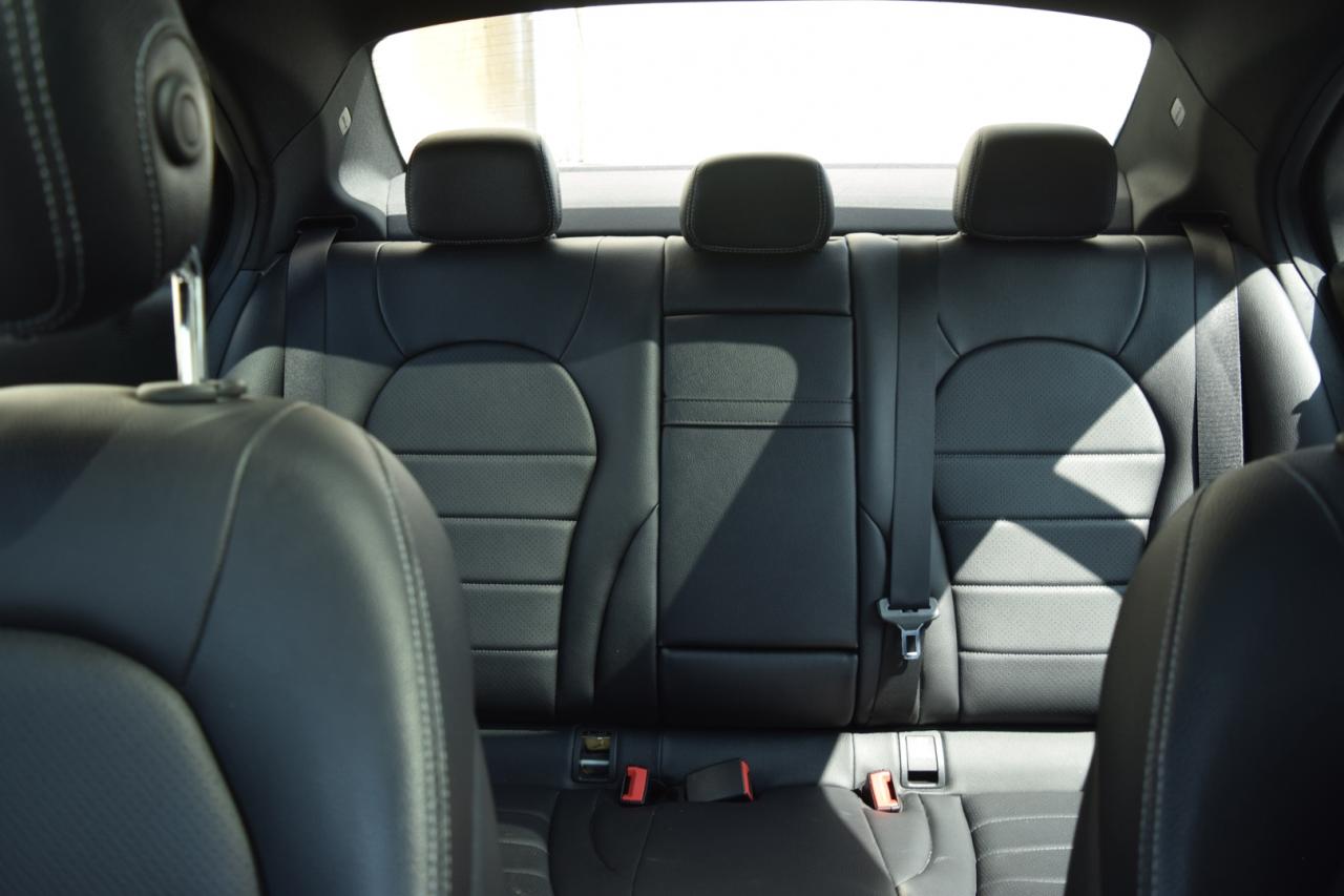 2015 Mercedes-Benz C-Class C300 4MATIC Sedan - Photo #17