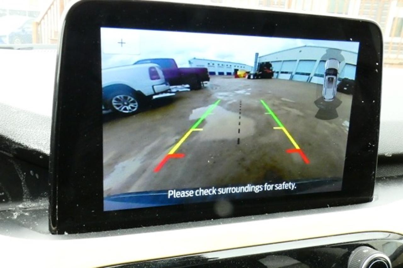 2022 Ford Escape Titanium Plug-In Hybrid w/Htd L, pano S/R, NAV,BUC - Photo #15