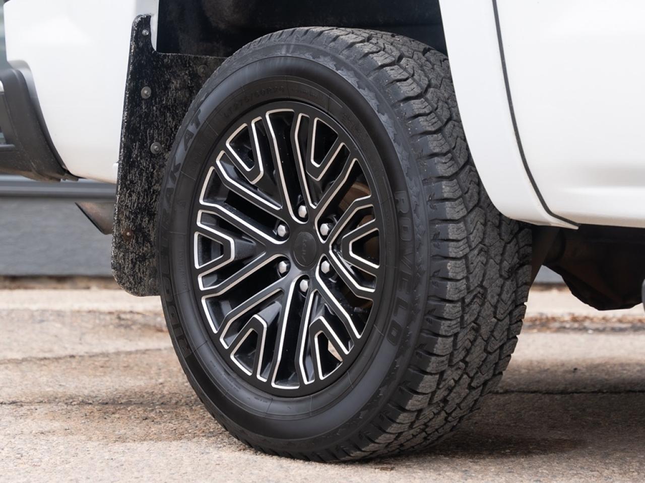 2015 Chevrolet Silverado 1500 LTZ Photo3