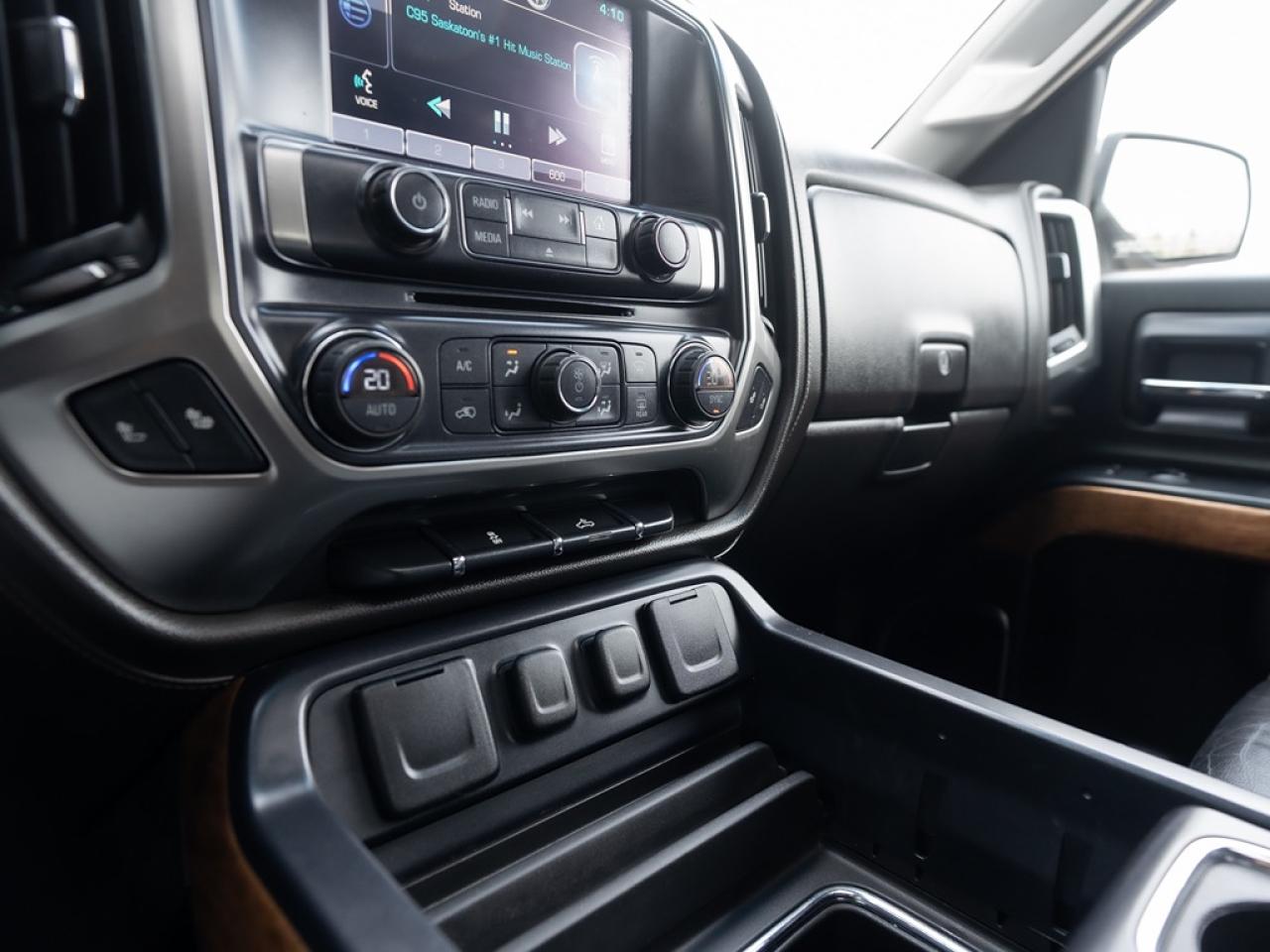 2015 Chevrolet Silverado 1500 LTZ Photo14