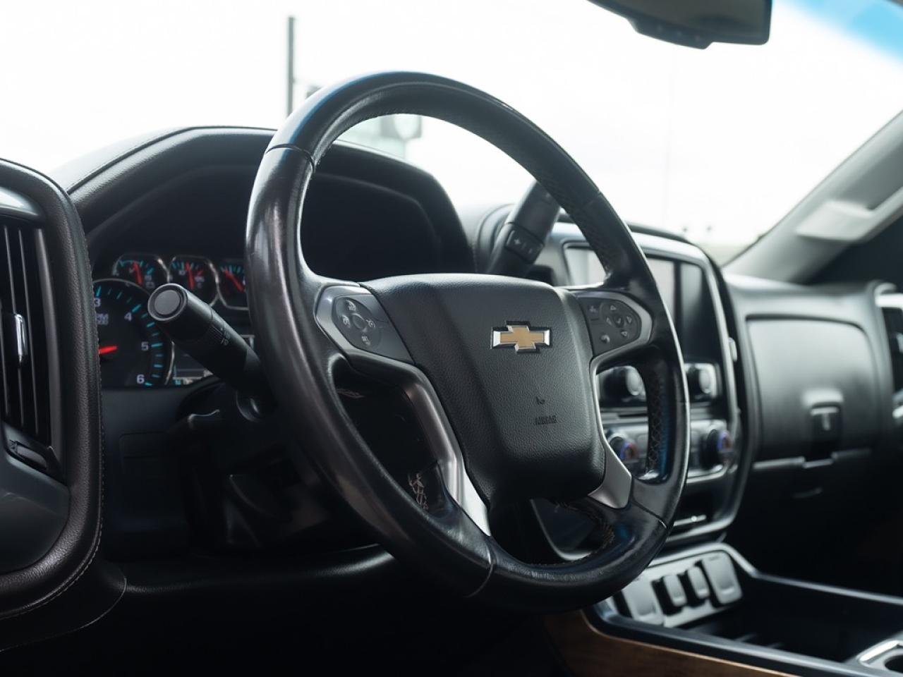2015 Chevrolet Silverado 1500 LTZ Photo11