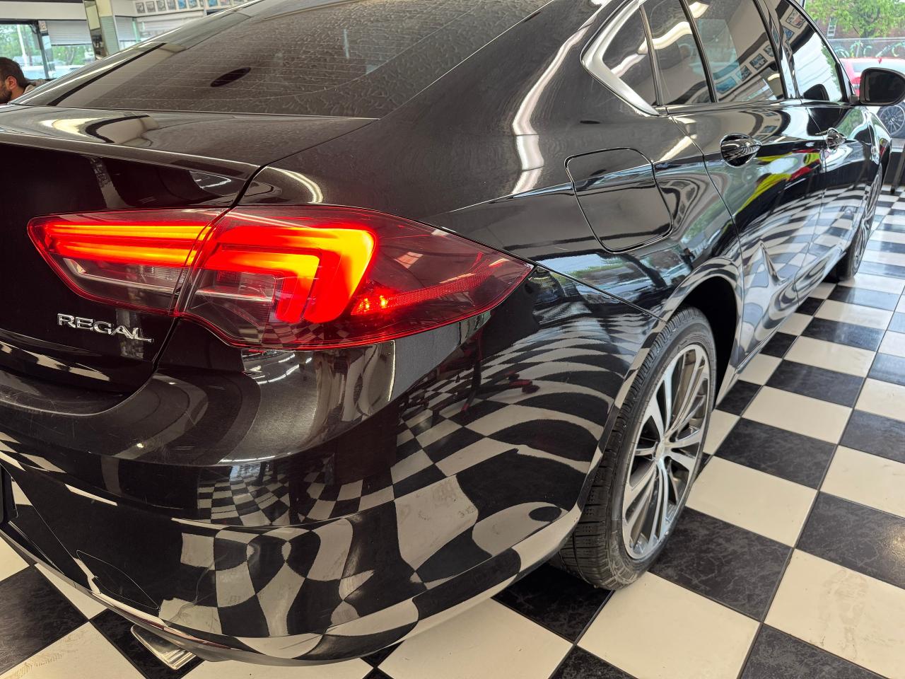 2019 Buick Regal Preferred II+New Battery+Brakes+Tires+CLEAN CARFAX - Photo #38