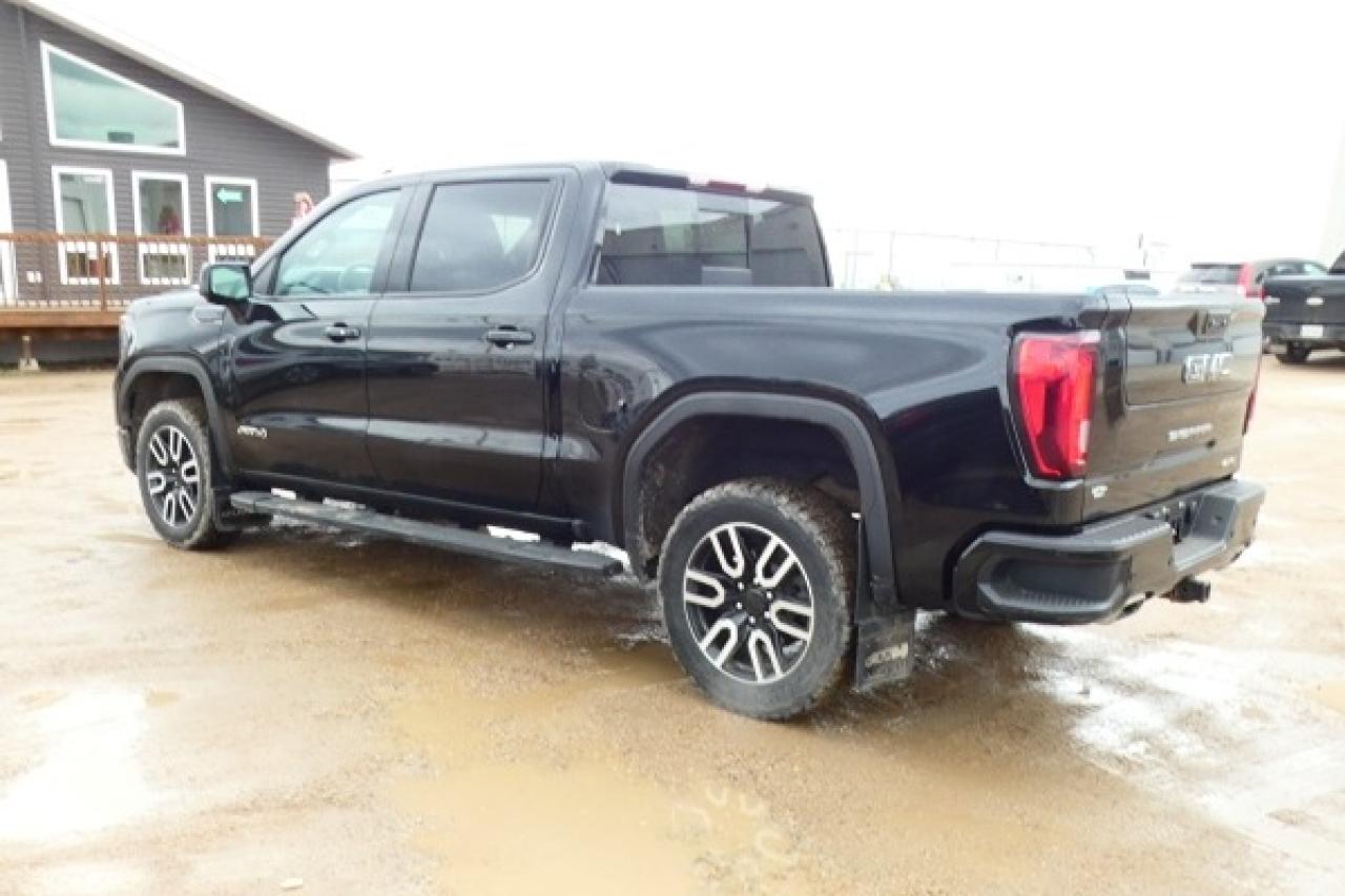 2023 GMC Sierra 1500 AT4 6.2L V8 w/H&C L, S/R, NAV rdy, BUC - Photo #8