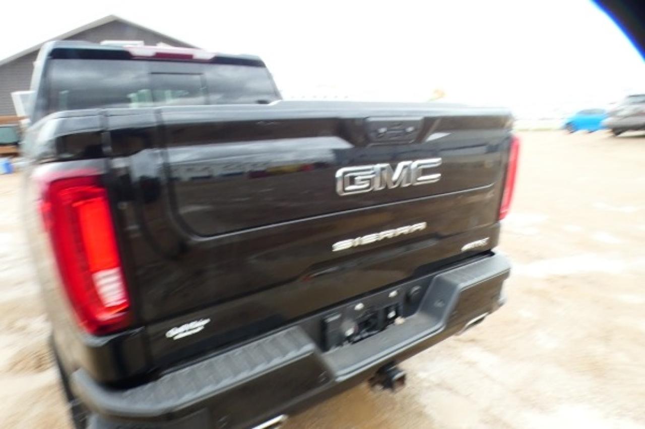 2023 GMC Sierra 1500 AT4 6.2L V8 w/H&C L, S/R, NAV rdy, BUC - Photo #37