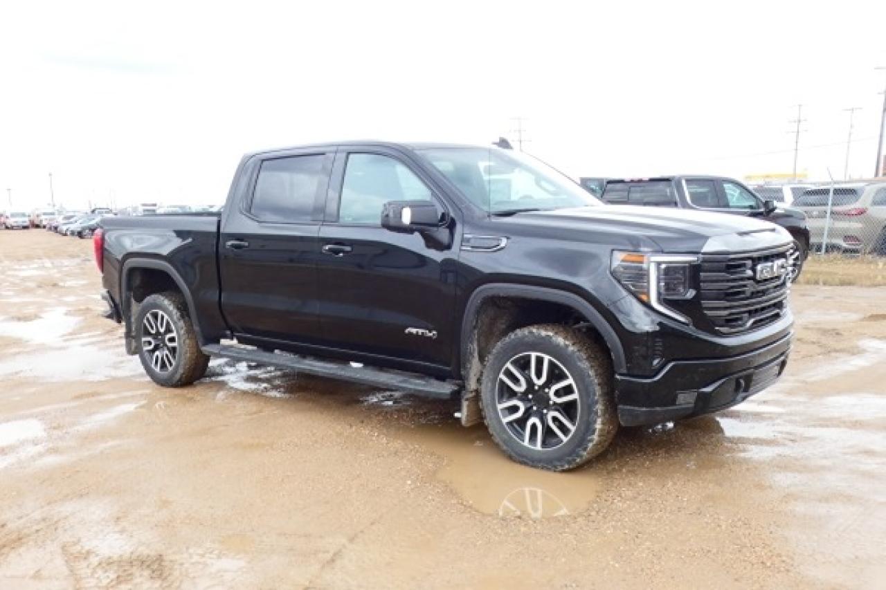 2023 GMC Sierra 1500 AT4 6.2L V8 w/H&C L, S/R, NAV rdy, BUC - Photo #4