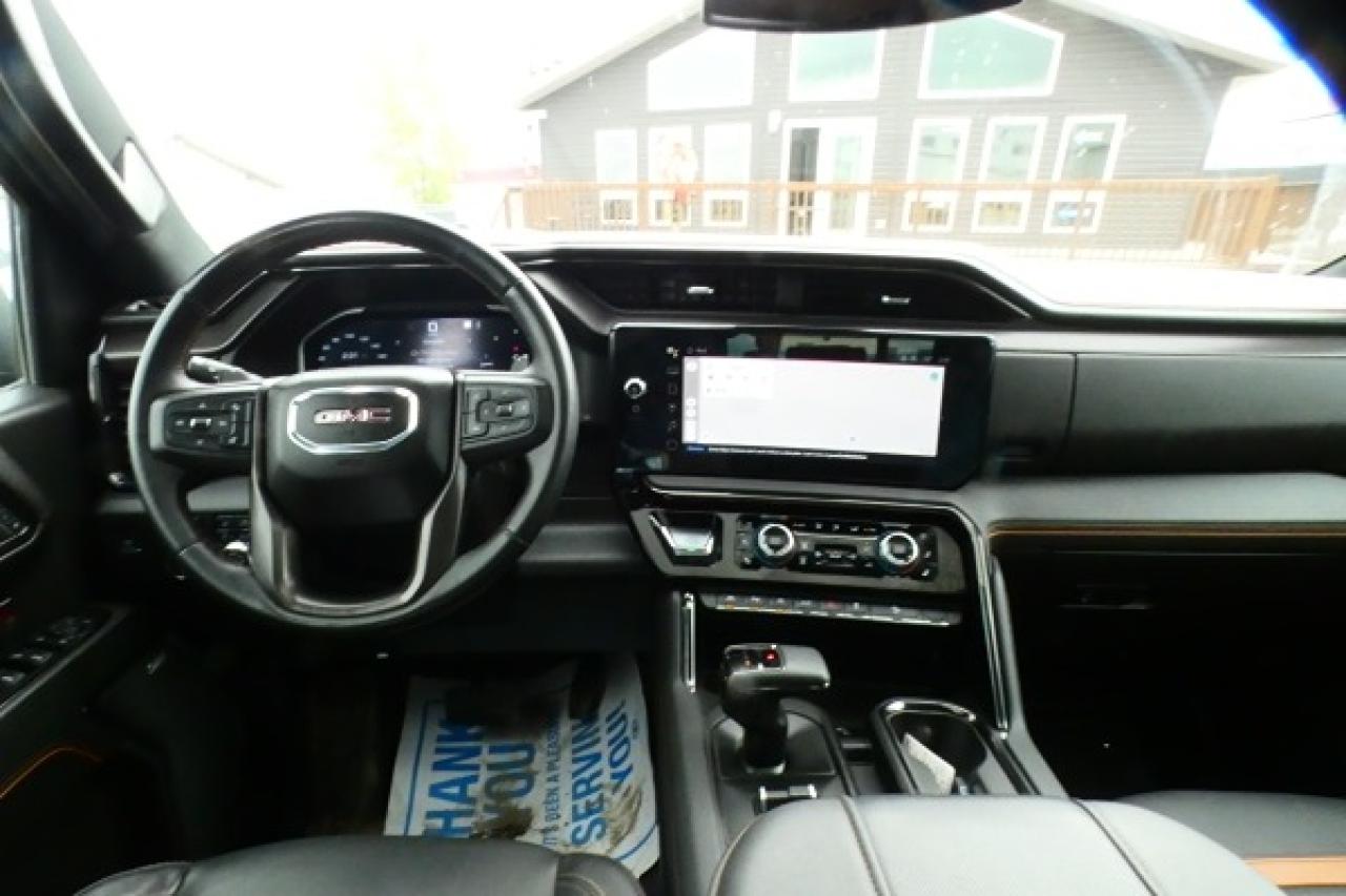 2023 GMC Sierra 1500 AT4 6.2L V8 w/H&C L, S/R, NAV rdy, BUC - Photo #11