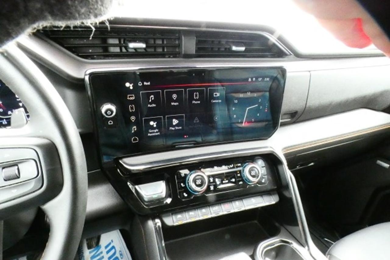 2023 GMC Sierra 1500 AT4 6.2L V8 w/H&C L, S/R, NAV rdy, BUC - Photo #15