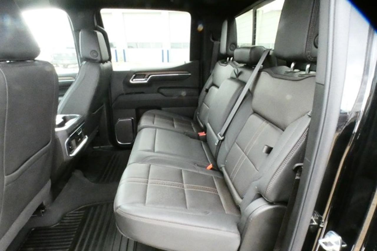 2024 Chevrolet Silverado 1500 High Country w/H&C l, S/R, NAV, RVM+BUC, HUD - Photo #9
