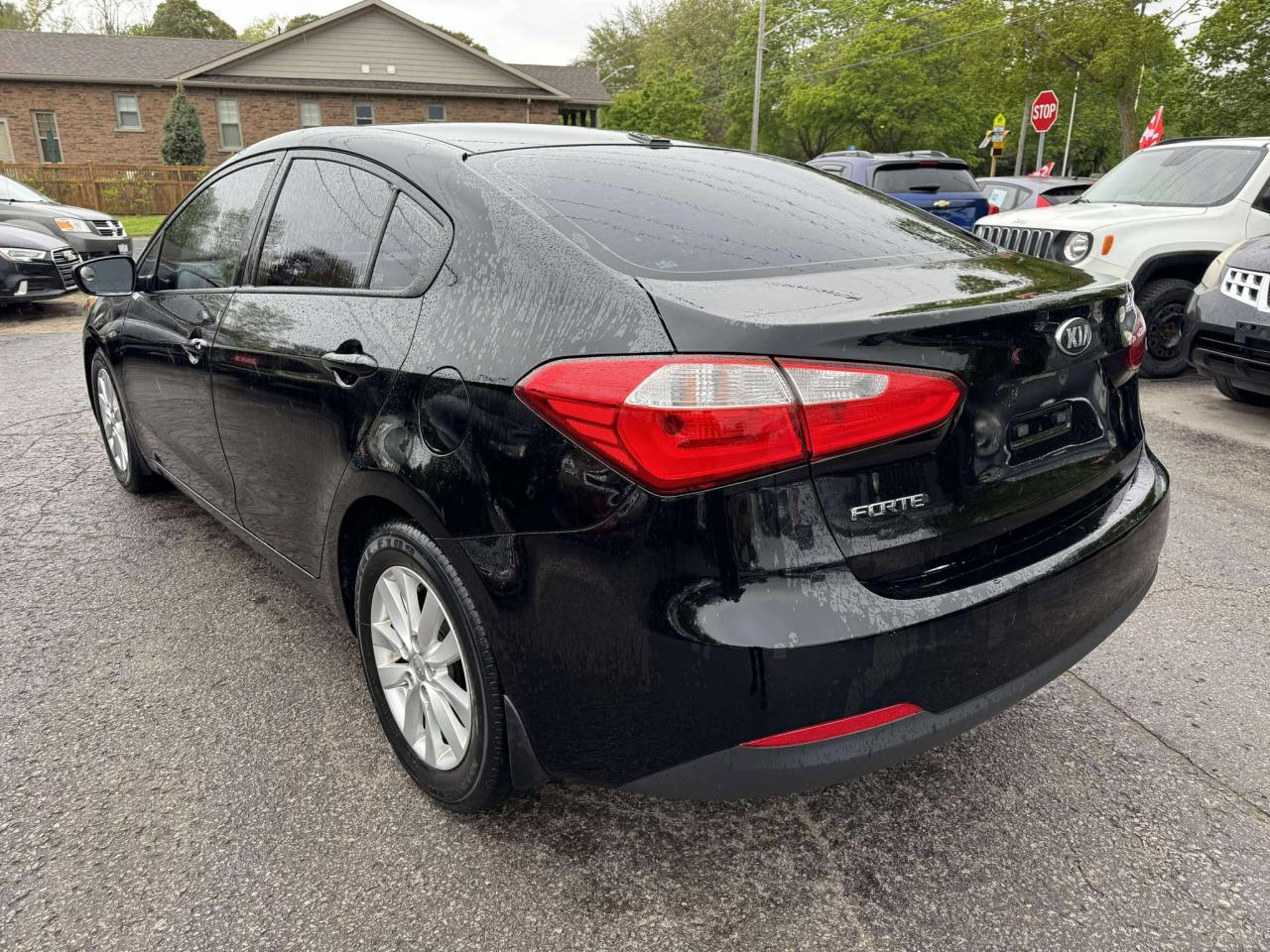 2015 Kia Forte LX - Photo #5